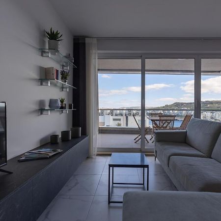 A Stunning Apartment With Spectacular Sea Views เซนต์พอลส์เบย์ ภายนอก รูปภาพ
