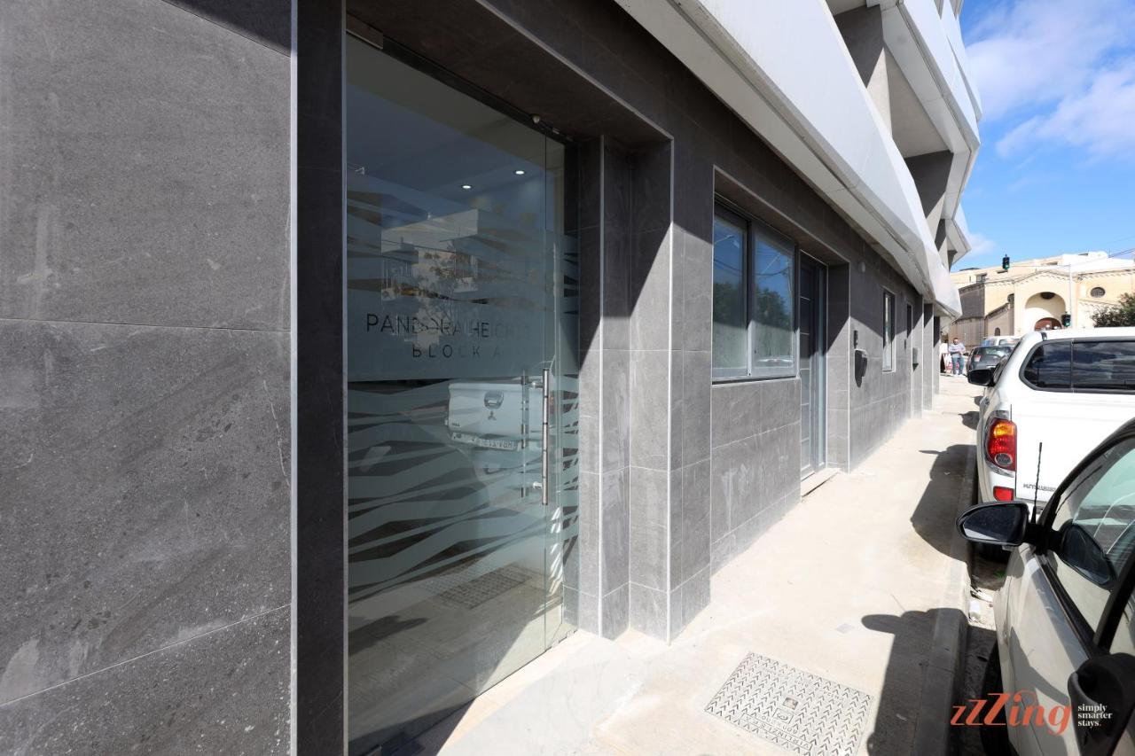 A Stunning Apartment With Spectacular Sea Views เซนต์พอลส์เบย์ ภายนอก รูปภาพ